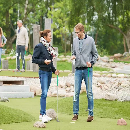 Semesterbostad Semi-detached In The Weissenhaeuser And Amusement Park *